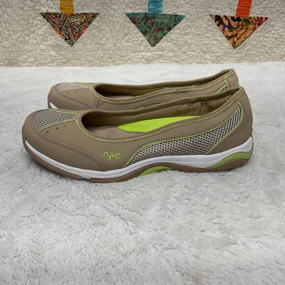 Ryka Slip On Shoes Flats Woman's Size 8.5 - Picture 1 of 8